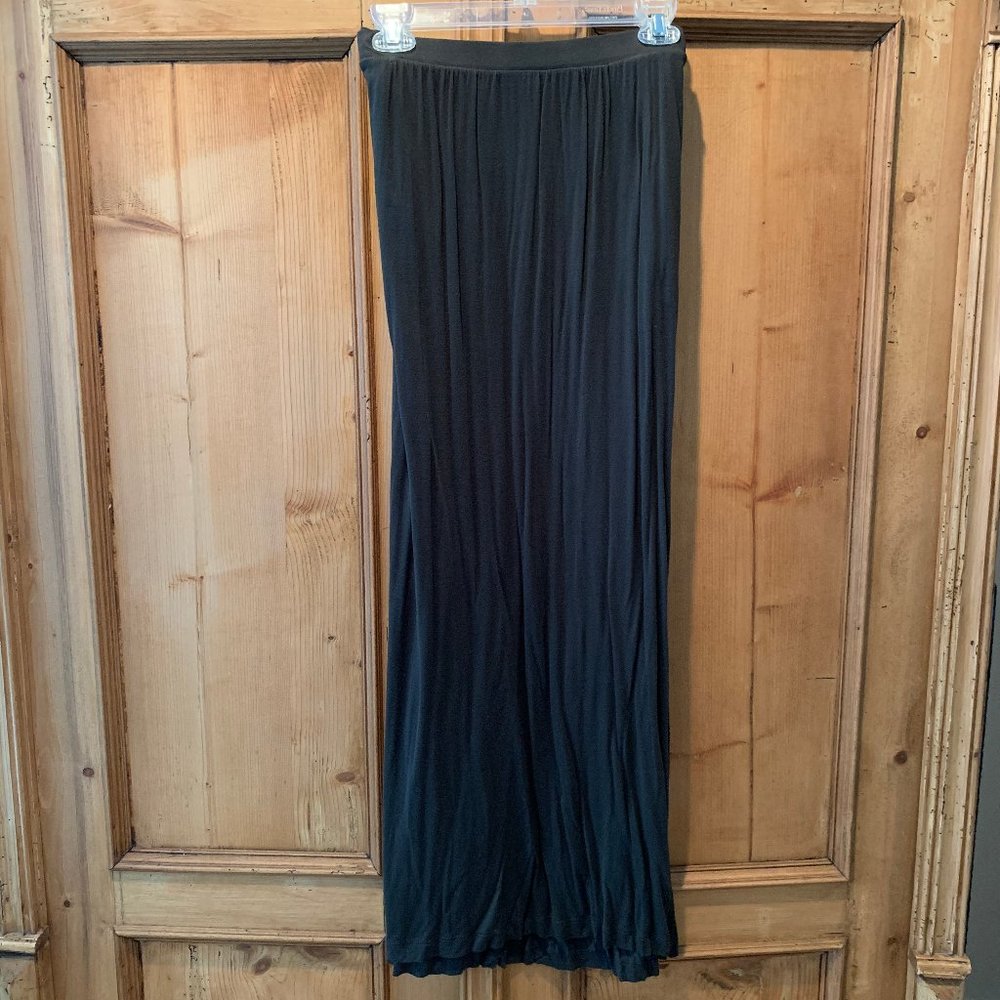 Olive, Flowy H&M Maxi Skirt